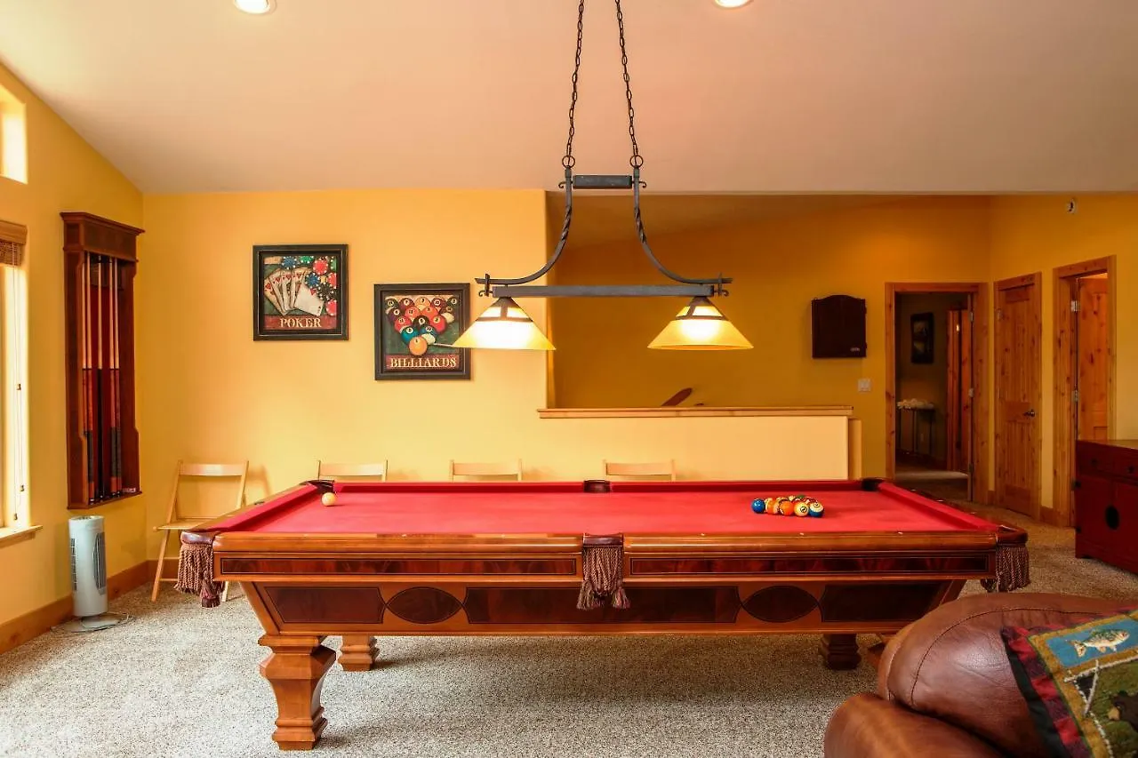 5-Star Luxury Tahoe Cabin! Great Location! Pool Table!Darts! Poker! Ping Pong! Games! South Lake Tahoe 0*,